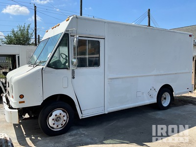 2000 Freightliner MT45 Step Van