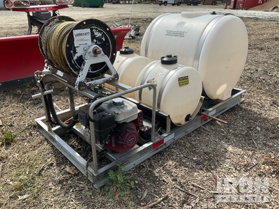 Minnesota Wanner Company Pull-Type Sprayer