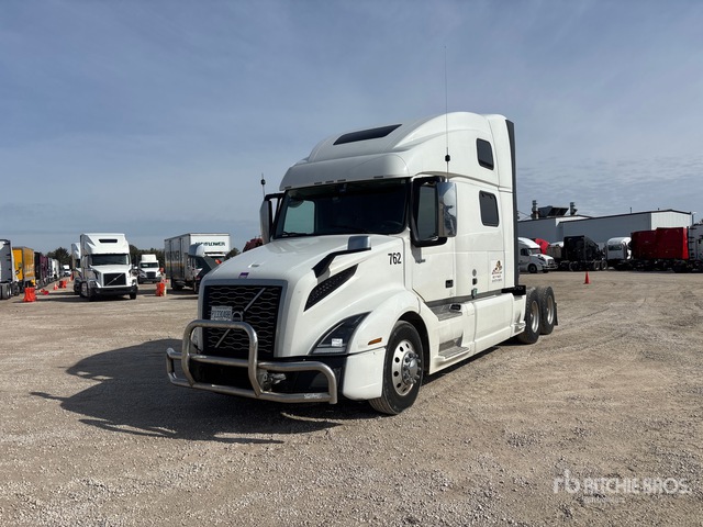 2022 Volvo Vnl 860 2022 Volvo Vnl860 6X4 T/A Sleeper Truck Tractor