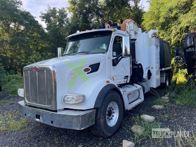 Super Products Mud Dog 1200 on 2015 Peterbilt 567 6x4 Vacuum Tanker Truck