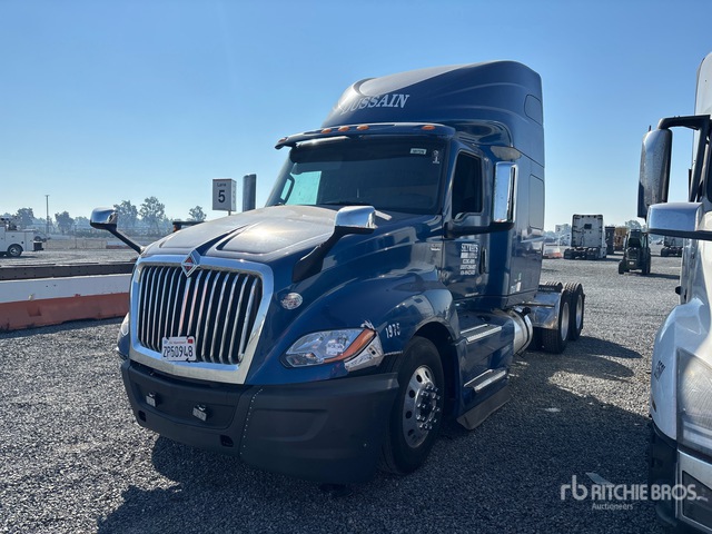 2022 International LT625 6x4 T/A Sleeper Truck Tractor