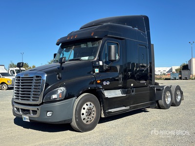 2020 Freightliner Cascadia 125 6x4 T/A Sleeper Truck Tractor