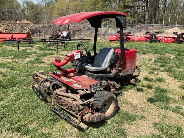 2013 Toro Reelmaster 3100D Ride-On Fairway Lawn Mower
