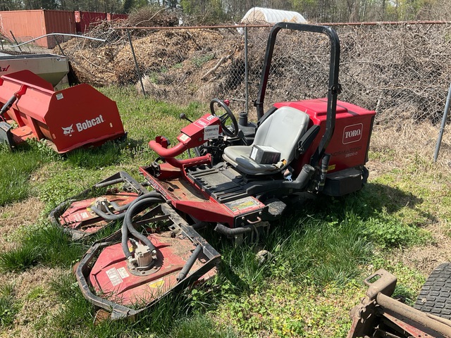 Toro Groundsmaster 3500D Ride-On Lawn Mower (Inoperable)