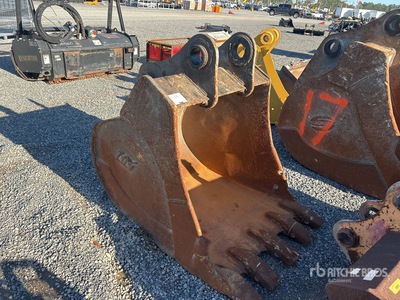 Tag 38 in Digging Excavator Bucket - Fits John Deere 210