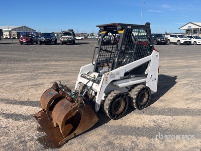 2013 Bobcat S70 شاحنة جرافة