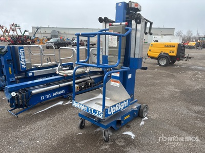 UpRight 068001-000 Vertical Mast Lift