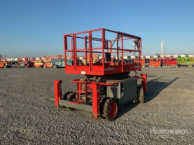 2015 Skyjack SJ6832RT 4x4 Diesel Elevador de tijera