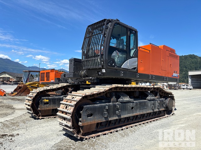 2025 Hitachi ZX890LCH-6 VG Tracked Excavator in Chilliwack