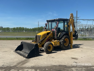 2017 New Holland B80B-SS 4x4 لودر خلفي