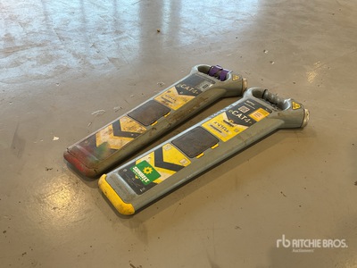 Quantity of (2) C.A.T4 Cable detectors GPS 機器　その他