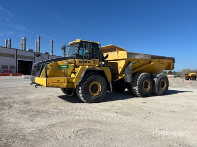 2019 Komatsu HM400-5 Articulated Dump Truck