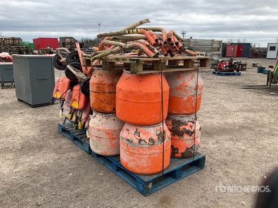 Belle Quantity of 8 خلاط خرسانة متنقل