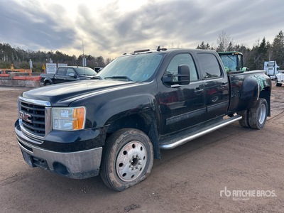 2007 GMC 3500 4x4 Crew Cab ピックアップ (Inoperable)