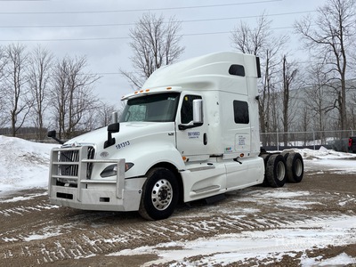 2020 International LT625 6x4 Cabeza Tractora Cabina Dormitorio