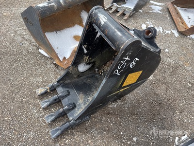 19 in Backhoe Loader Bucket - Fits Cat