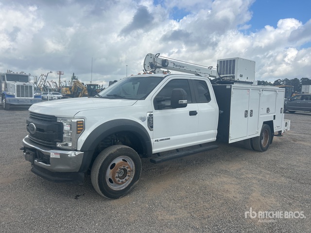 2019 Ford F-550 XL 4x4 Extended Cab Service Truck