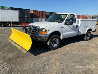 2001 Ford F-350 4x4 Comes with 8ft snow plow Utility Truck