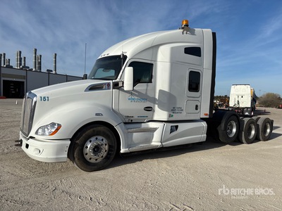 2016 Kenworth T680 8x4 Tri/A Sleeper Truck Tractor