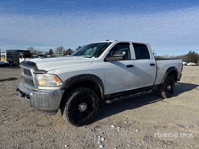2015 Ram 3500 4x4 Crew Cab Pickup
