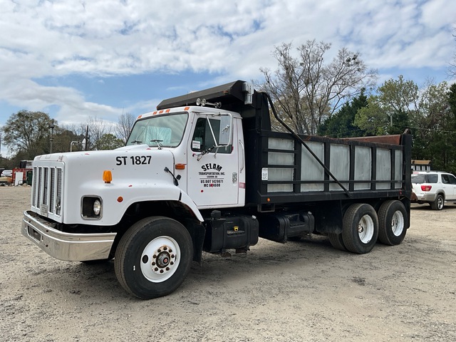 1995 International 2674 6x4 T/A Dump Truck 1995 International 2674 6x4 T/A Dump Truck