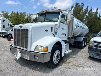 2007 Peterbilt 385 4541 gal 6x4 Tanker Truck (Inoperable)