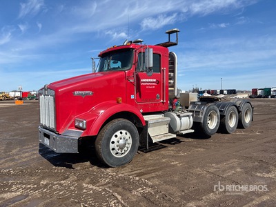 2002 Kenworth T800 8x4 Tri/A Day Cab Truck Tractor