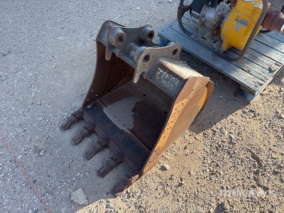 Volvo 24 in Digging Backhoe Rear Bucket