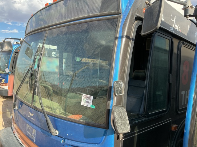 2006 New Flyer Transit Bus