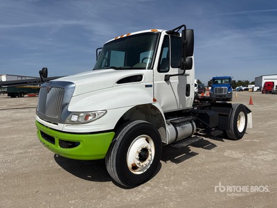 2012 International 4400 4x2 S/A Dagcabine Trekker