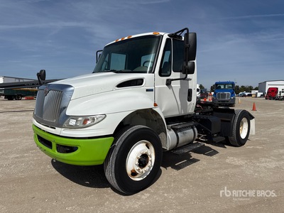 2012 International 4400 4x2 S/A Day Cab Truck Tractor