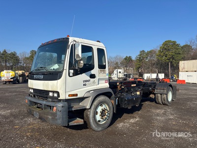 2004 Isuzu FTR 4x2 Hooklift Truck