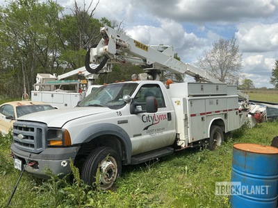 2007 Altec AT37-G 37 ft on 2007 Ford F-550 XL 4x2 auto hoogwerker (Inoperable)