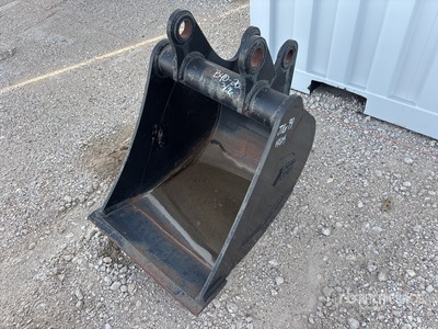 Tag 24 in Cleanup بوم حفار خلفي - Fits Case 580