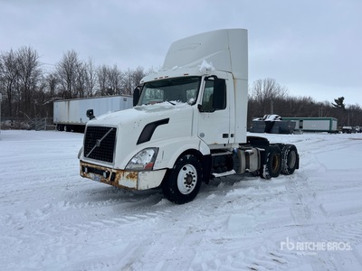 2014 Volvo VNL 6x4 تراكتور شاحنة نهارية (ثنائية المحور)