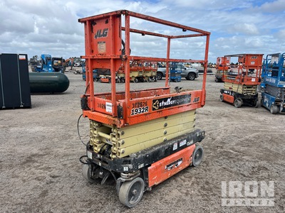 2018 JLG 1932R Electric Scissor Lift