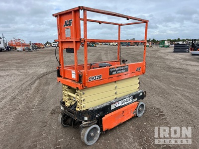 2018 JLG 1932R Electric Scissor Lift