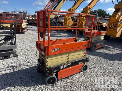 2018 JLG 1932R Electric منصة رفع متحركة