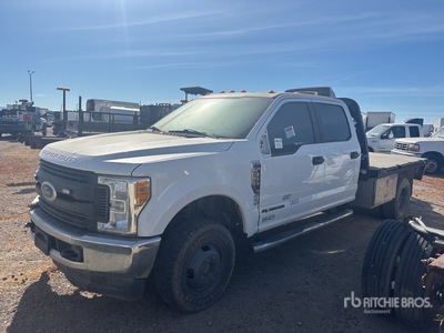 2017 Ford F-350 4x4 Crew Cab Flatbed Truck (Inoperable)