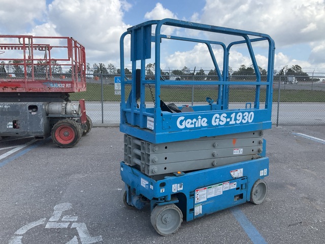 2019 Genie GS-1930 Electric Scissor Lift