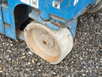 Podwozie with Right Front Tire