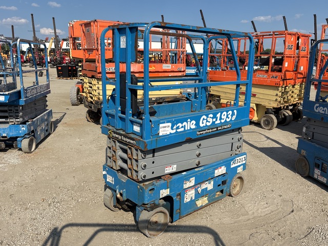 2018 Genie GS-1930 Electric Scissor Lift