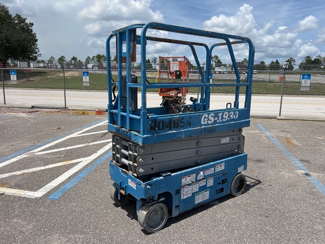 2018 Genie GS-1930 Electric Scissor Lift