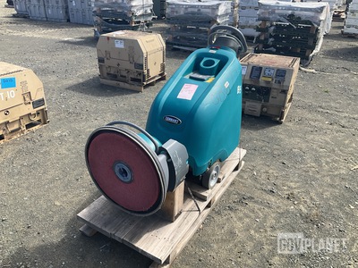 Tennant B5 Battery Walk-Behind Floor Burnisher