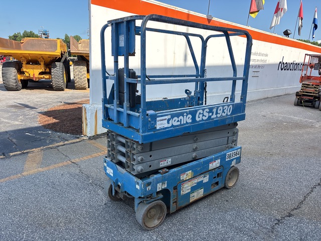 2018 Genie GS-1930 Electric Scissor Lift
