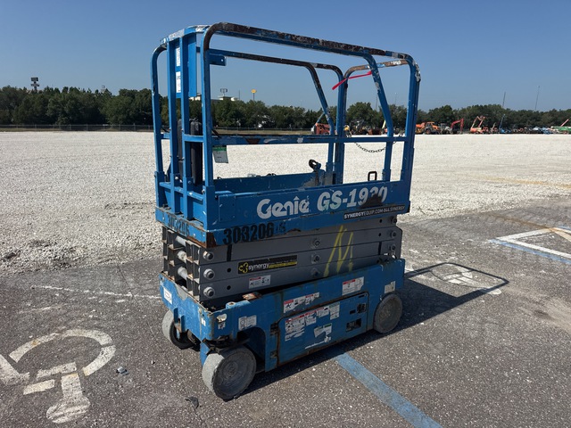 2018 Genie GS-1930 Electric Scissor Lift