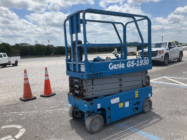 2018 Genie GS-1930 Electric Scissor Lift