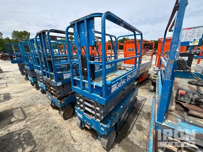 2018 Genie GS-1930 Electric Scissor Lift