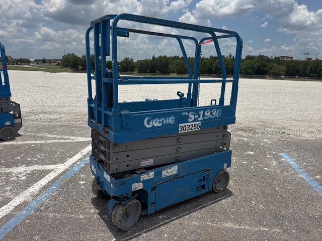 2018 Genie GS-1930 Electric Scissor Lift