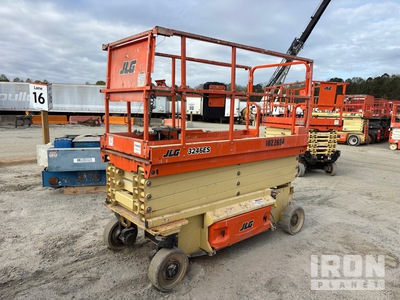 2018 JLG 3246ES Electric Scissor Lift